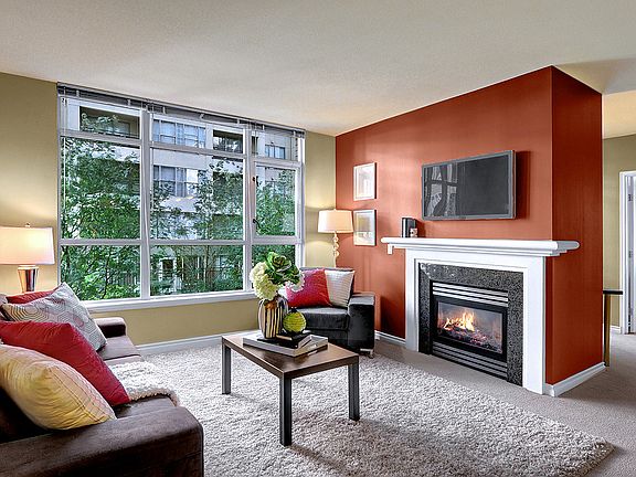 4th image of 1420 Terry Ave Unit 505