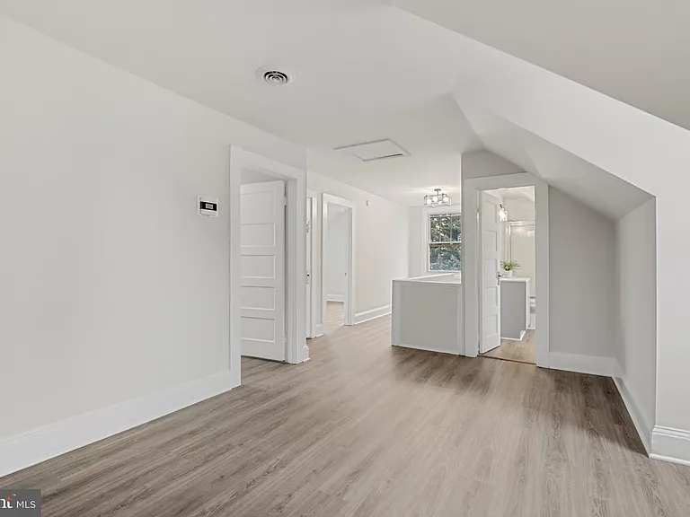 707 N Hickory Ave #3 — Photo 21