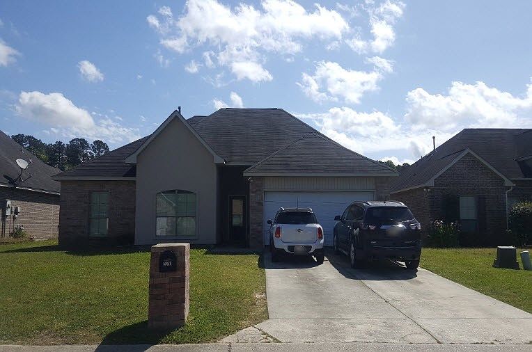 1st image of 25912 Willow Wood St