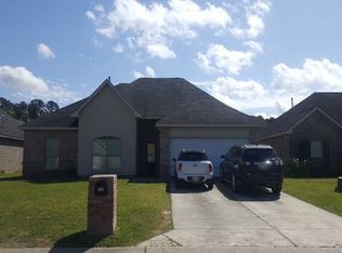 25912 Willow Wood St, Denham Springs, LA 70726