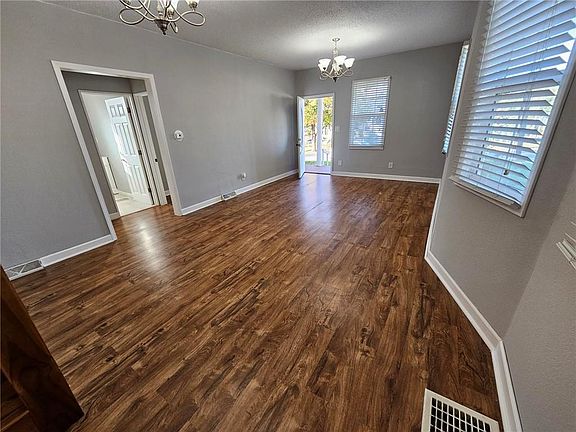4th image of 1324 Hickory St