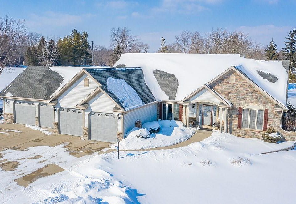 1st image of N121W12468 Crestwood Ln