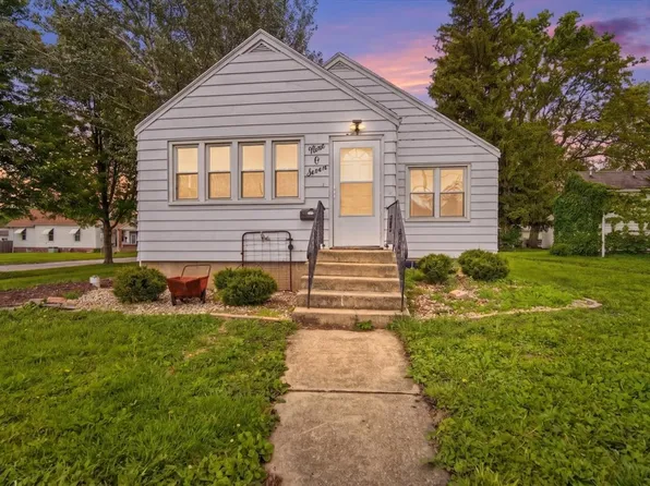 907 N Allin St, Bloomington, IL 61701