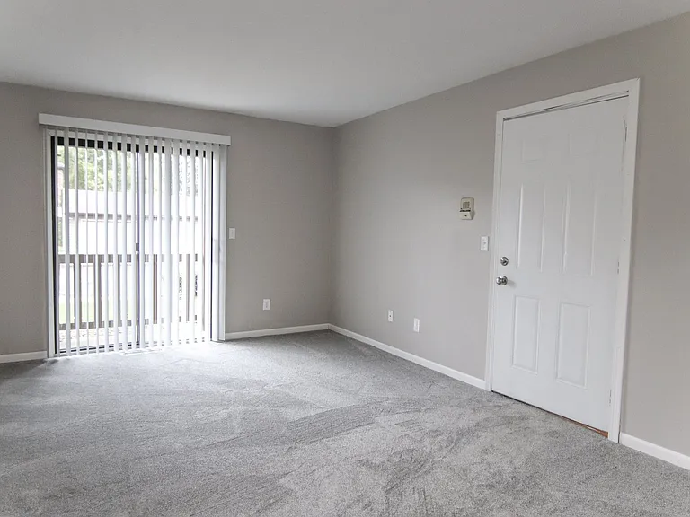 Woodwind Apartments — Photo 39