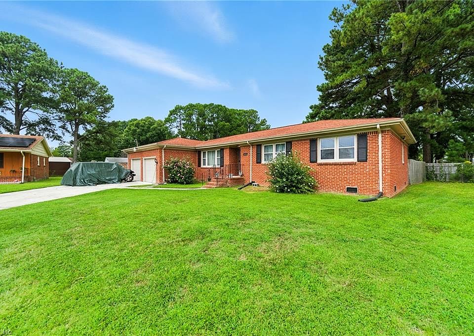 1st image of 404 W Baylor Ct