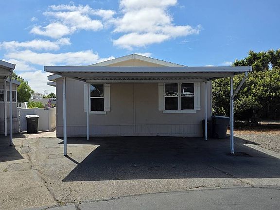 2nd image of 2907 S Santa Fe Ave Space 12
