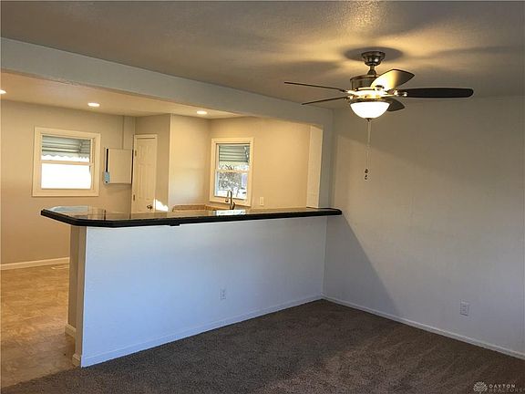 3rd image of 4938 Gardendale Ave