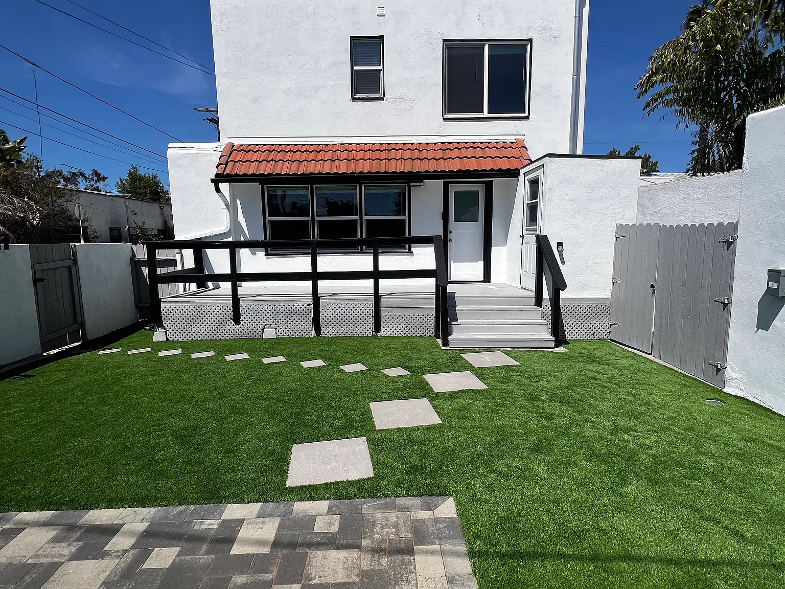 2 bed, 1118 sqft, $4,400 — Photo 2