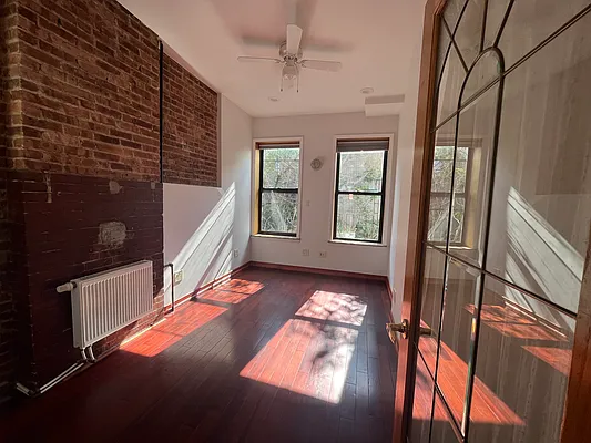 Rented by Compass | media 30