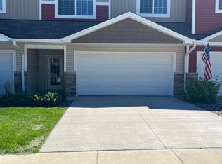 8520 Gateway Cir, Monticello, MN 55362