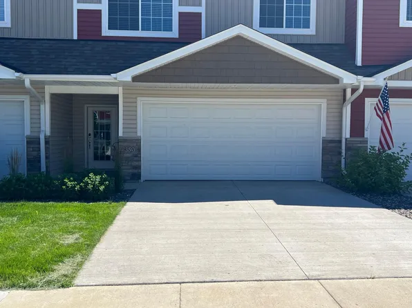 8520 Gateway Cir, Monticello, MN 55362