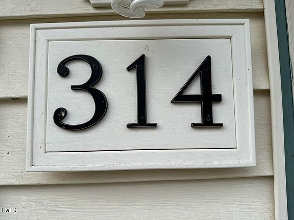 2nd image of 314 Ashley Forest Rd