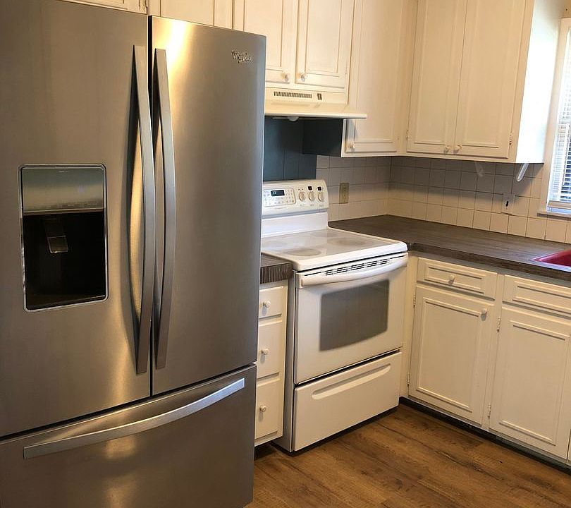 1st image of 1202 Price Dr