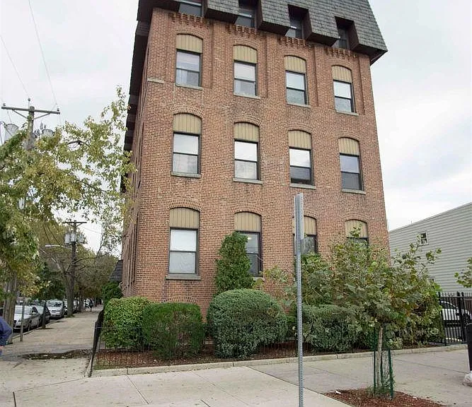 200 Central Ave #B5 — Photo 12