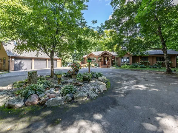 615 Spain Dr NW, Hackensack, MN 56452