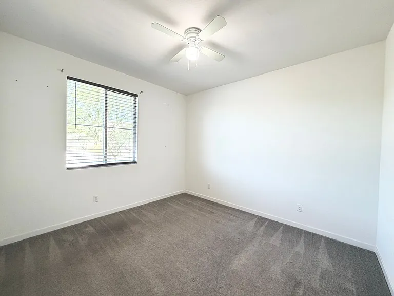 11596 S Crescent St — Photo 10