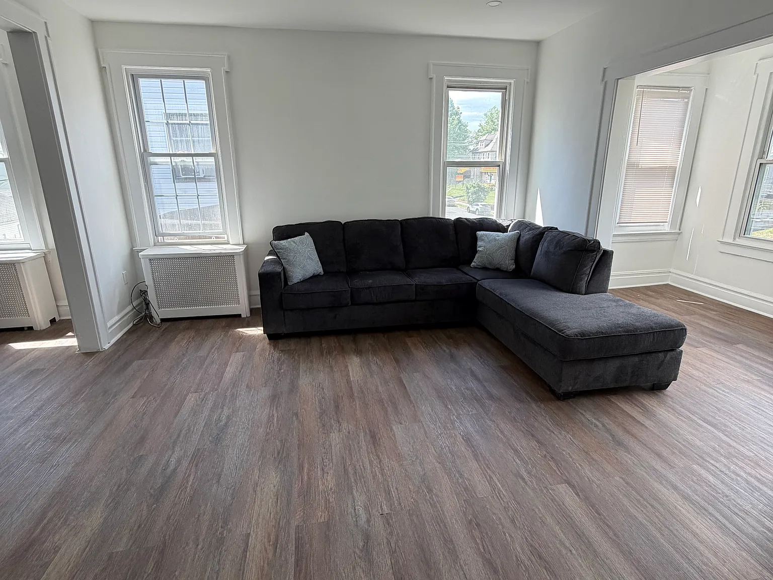 3 bed, 2000 sqft, $2,600 — Photo 4