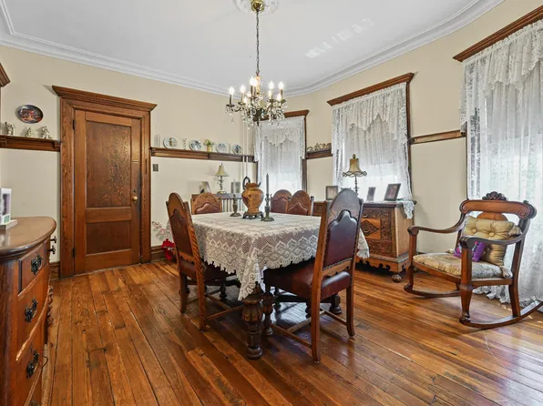 1026 East 2nd Street image 18 of 32