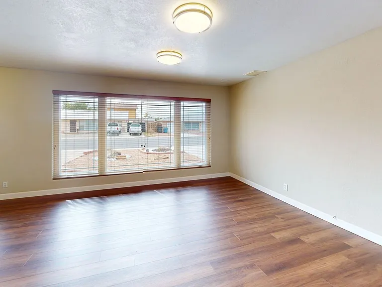 367 Cedar St — Photo 4