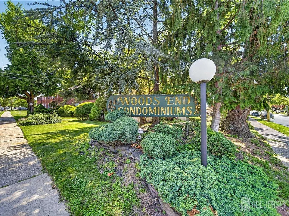 513 Brooklawn Ave #B1