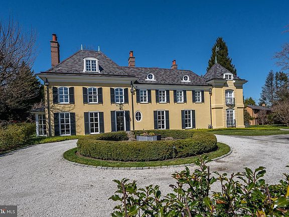 2nd image of 1122 Brynlawn Rd