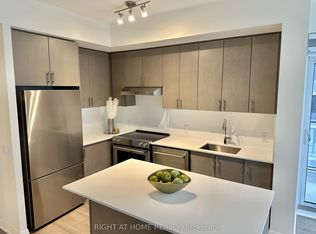 9000 Jane St #1815, Vaughan, ON L4K 0M6