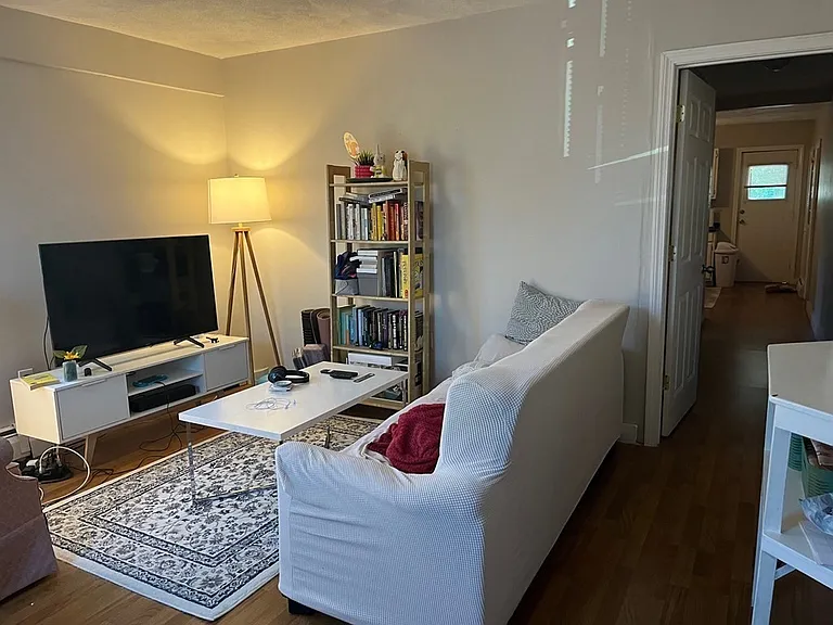 10 Rena St #1 — Photo 10