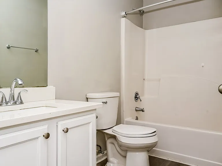204 Biltmore Way — Photo 16