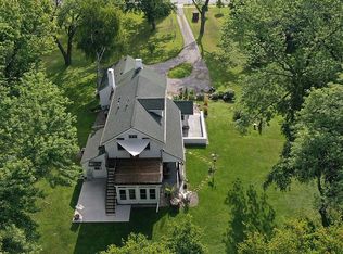 W51N933 Keup Rd, Cedarburg, WI 53012