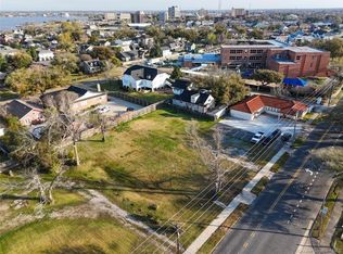 112 Dr Michael Debakey Dr, Lake Charles, LA 70601