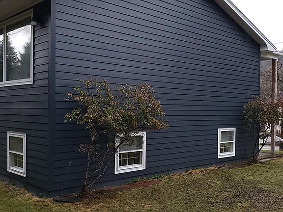 5th image of 9 Deerfield Dr