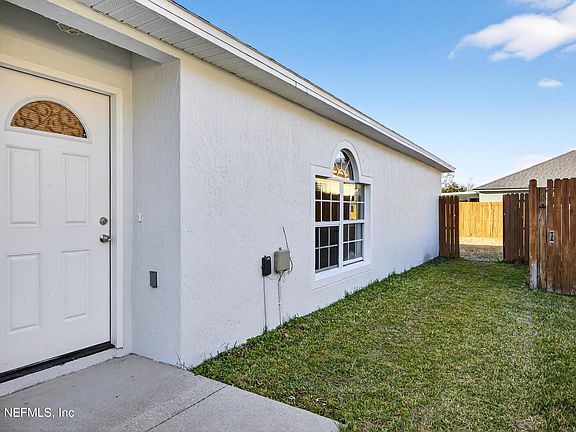 4th image of 1574 SLASH PINE Court