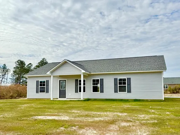 124 Canal Run, Douglas, GA 31535