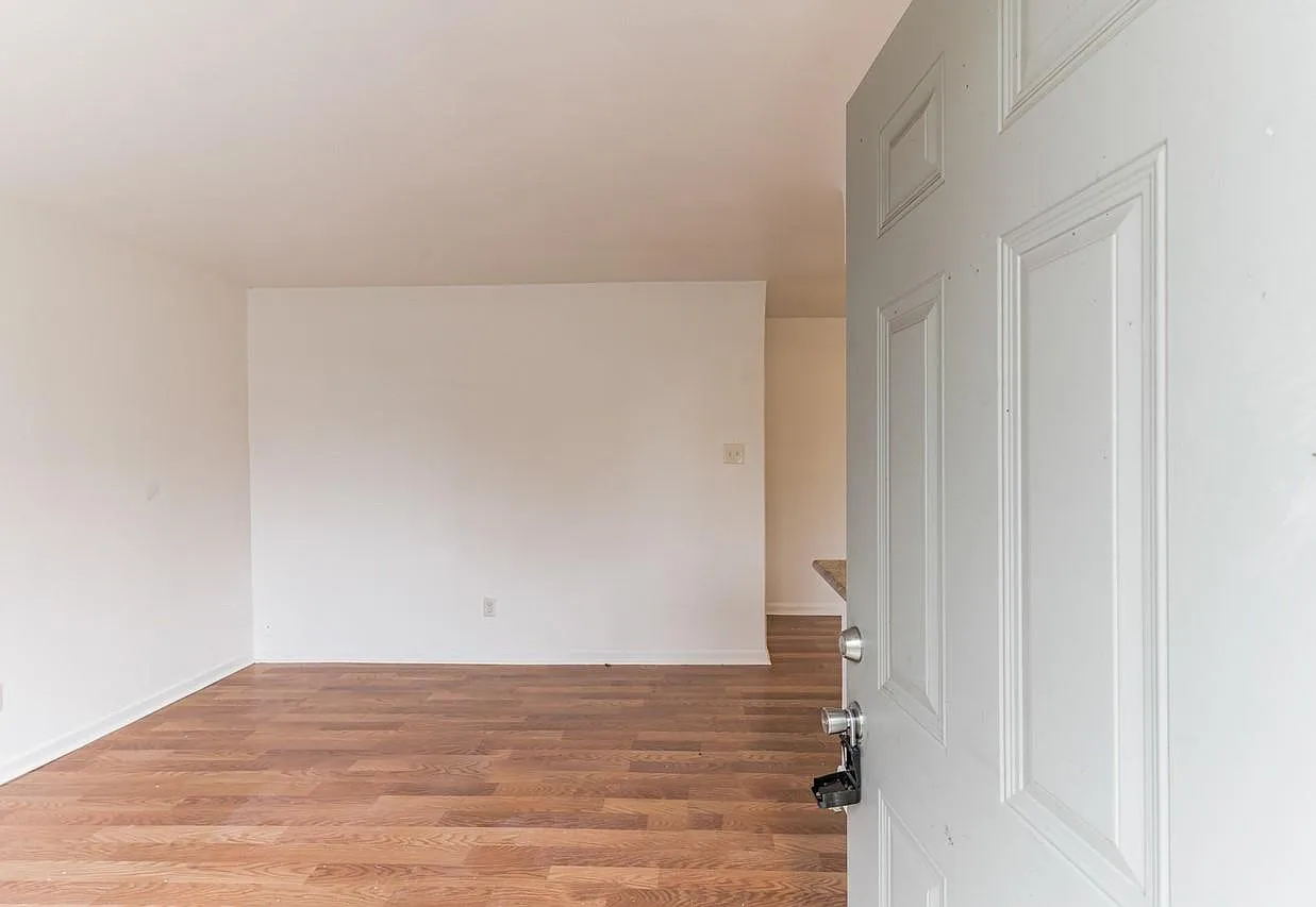 1 bed, 1.0 bath, 609 sqft, $825 — Photo 4