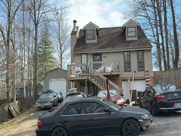 1833 Todd Dr, Johnson City, TN 37604