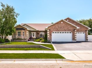 255 Pevero Dr, Idaho Falls, ID 83401