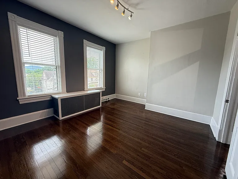 925 1st St SW — Photo 33