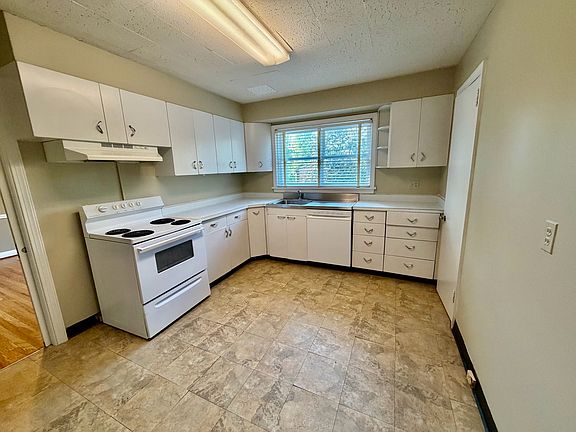 5th image of 1168 Eastern Pkwy APT 1