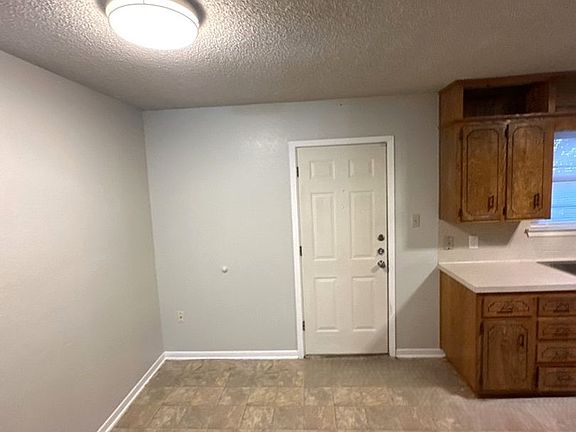 3rd image of 2202 Chafin Dr