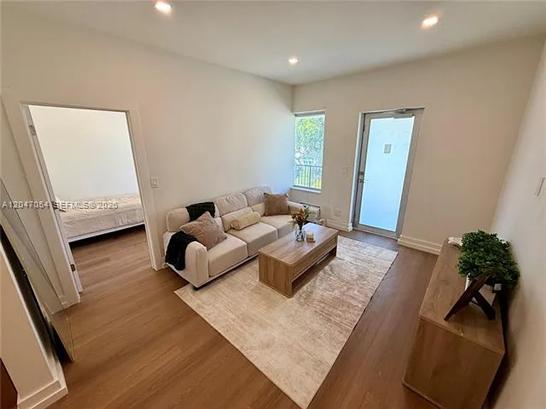 1535 West Ave #CU-4 — Photo 4