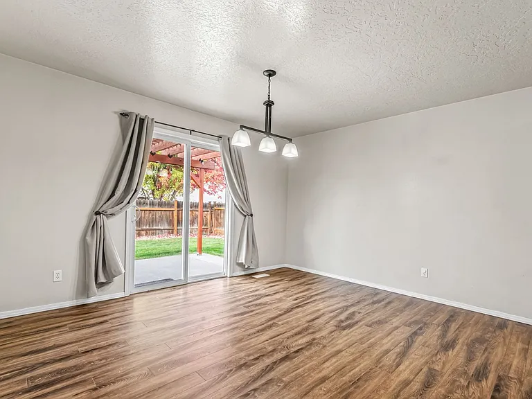 3614 E Hand Cart Ln — Photo 7