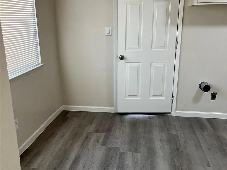 277 South Ave — Photo 4