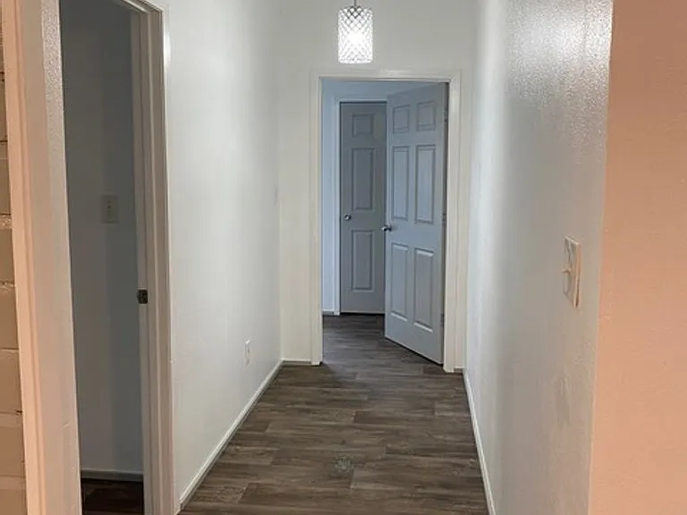 826 3rd Ave S — Photo 11