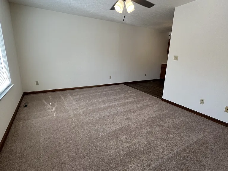 5322 Indiana St #4 — Photo 3