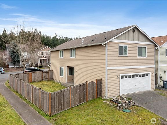 2nd image of 18114 97th Avenue E
