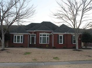 2823 Willowick Trl, Owens Cross Roads, AL 35763