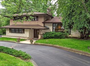 245 Waubun Dr, Fontana, WI 53125