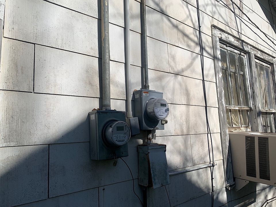 2nd image of 131 N Alabama Ave