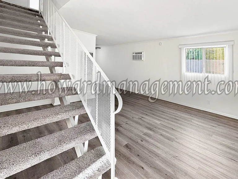 5238 Tilden — Photo 2
