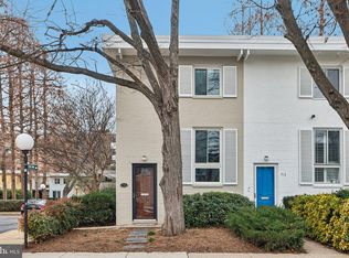 715 3rd St SW #608, Washington, DC 20024